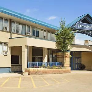 Отель Travelodge By Wyndham East, Эдмонтон